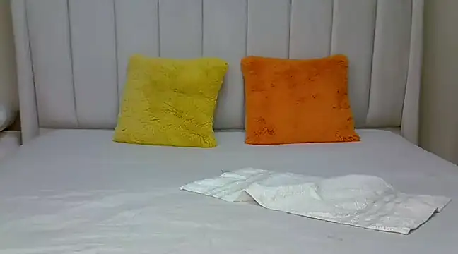 Snapshot of _heavenlysent chatting on 03-17-25, 01:35 heavenlysent online show from 03-17-25, 01:35