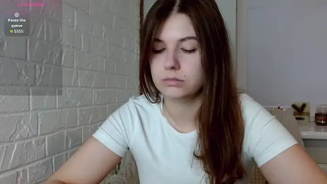 Snapshot of SayMeow_ chatting on 09-15-25, 05:52 SayMeow  online show from 09-15-25, 05:52