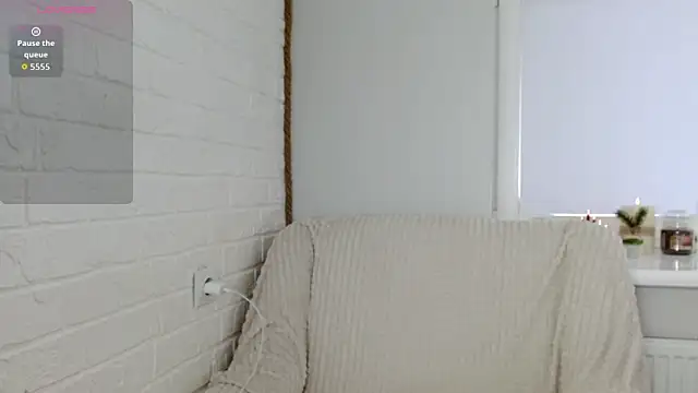 Snapshot of SayMeow_ chatting on 09-14-25, 05:41 SayMeow  online show from 09-14-25, 05:41