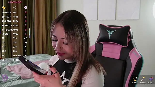 Fiona-Love online show from 11-04-25, 04:33