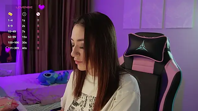 Fiona-Love online show from 05-17-26, 05:24