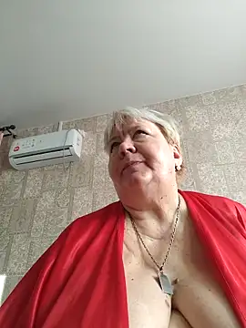 EffectFiona online show from 10-12-25, 04:36