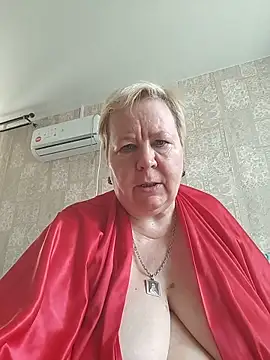 Snapshot of EffectFiona chatting on 06-11-26, 03:58 EffectFiona online show from 06-11-26, 03:58