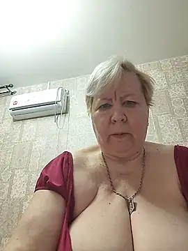 EffectFiona online show from 04-12-26, 12:36