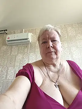 EffectFiona online show from 05-06-26, 11:03