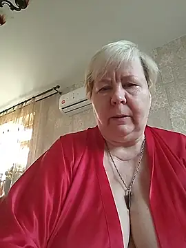 EffectFiona online show from 04-19-26, 01:06