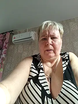 EffectFiona online show from 11-01-25, 05:03