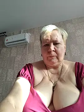 EffectFiona online show from 02-13-26, 05:51