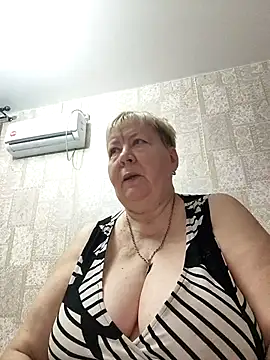 EffectFiona online show from 11-03-25, 01:44