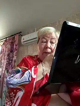 EffectFiona online show from 09-24-25, 01:46