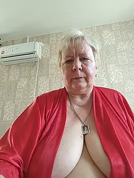 Snapshot of EffectFiona chatting on 06-21-26, 03:45 EffectFiona online show from 06-21-26, 03:45