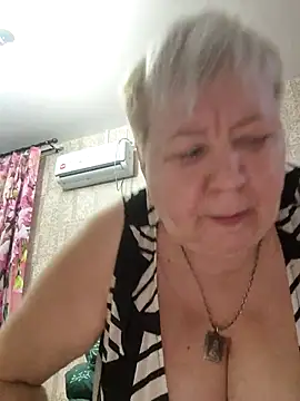 EffectFiona online show from 11-07-25, 03:11