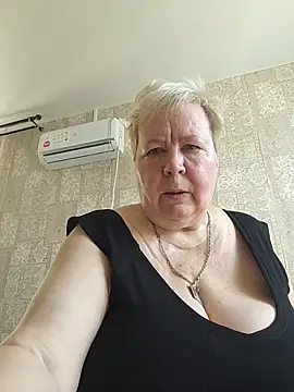 EffectFiona online show from 05-24-26, 04:12
