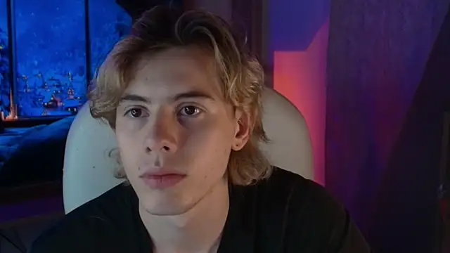 Snapshot of dimitri_tv chatting on 11-04-25, 02:37 dimitri tv online show from 11-04-25, 02:37