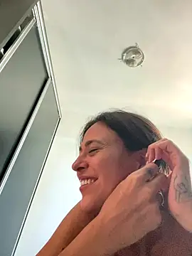 Gipoltergeist online show from 12-21-25, 01:24