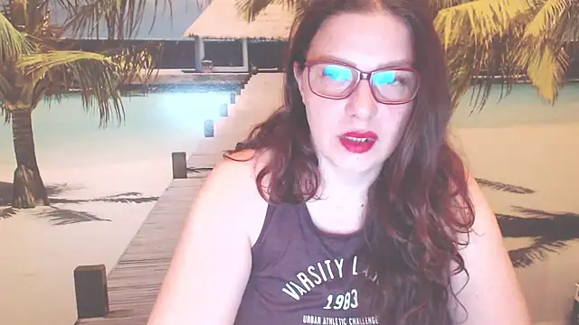 Snapshot of Queen__Natasha chatting on 05-28-26, 09:21 Queen Natasha online show from 05-28-26, 09:21