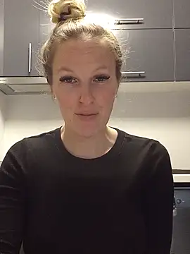 MaviePearl online show from 02-03-25, 08:46