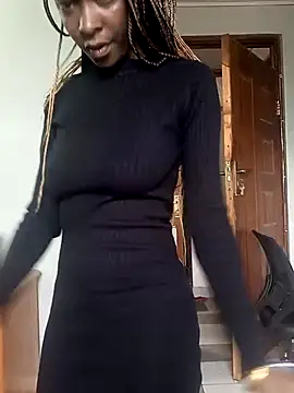 Prettybecs online show from 10-18-25, 05:09