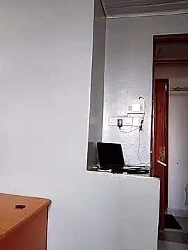 Prettybecs online show from 02-12-26, 01:44