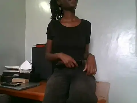 Prettybecs online show from 10-06-25, 07:53