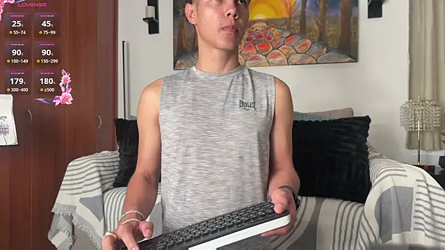 Adams ricci online show from 07-06-26, 11:28