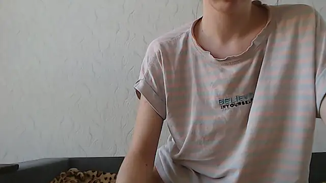 HoneyWiles online show from 03-11-26, 02:22