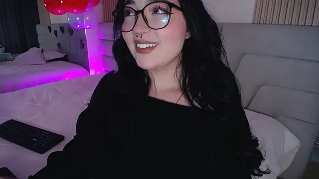 Miss Loise online show from 02-18-26, 04:43