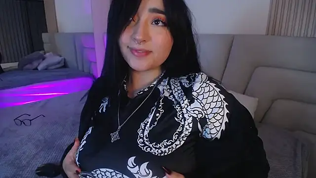 Miss Loise online show from 11-14-25, 02:59