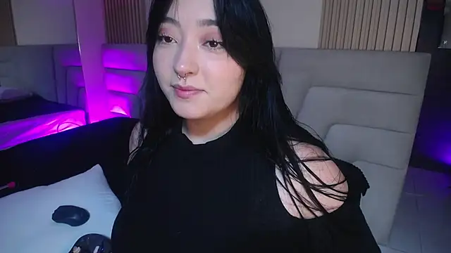 Miss Loise online show from 10-20-25, 03:52