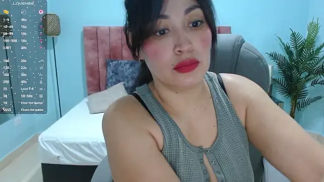 sophia hadid online show from 02-03-26, 08:03