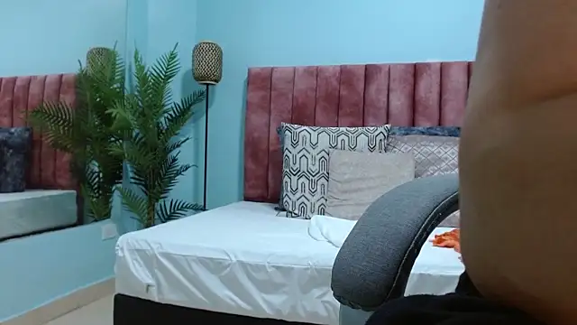 sophia hadid online show from 01-08-26, 08:04