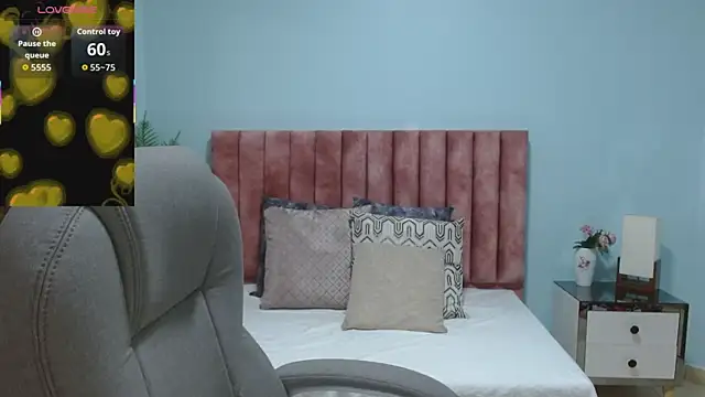 sophia hadid online show from 12-05-25, 08:17