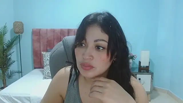 sophia hadid online show from 01-06-26, 07:51