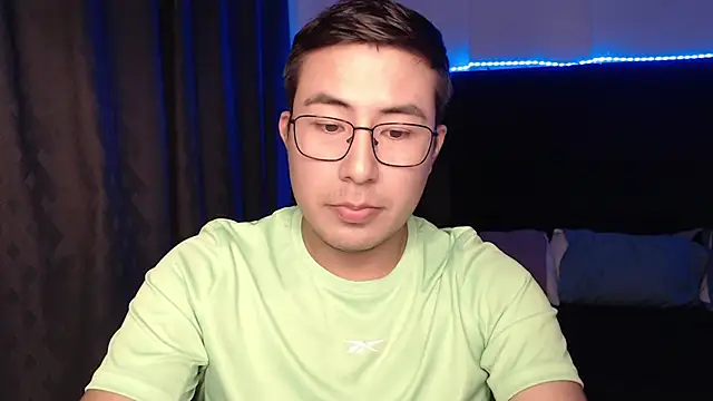 andrewmhilton  online show from 04-14-26, 05:12