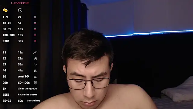 andrewmhilton  online show from 10-01-25, 06:07