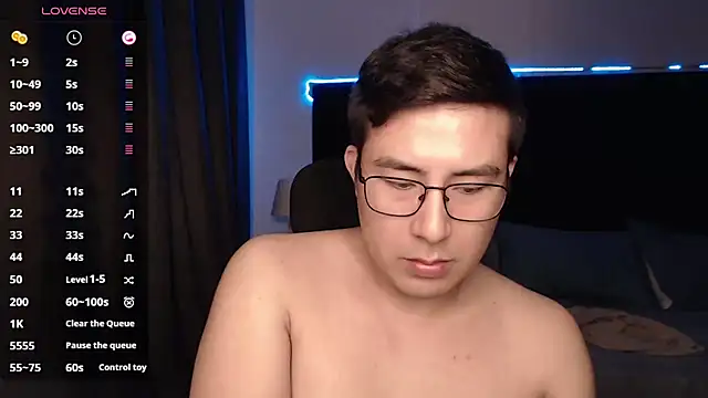 andrewmhilton  online show from 11-11-25, 07:14