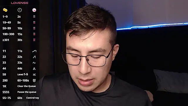 andrewmhilton  online show from 10-10-25, 05:19