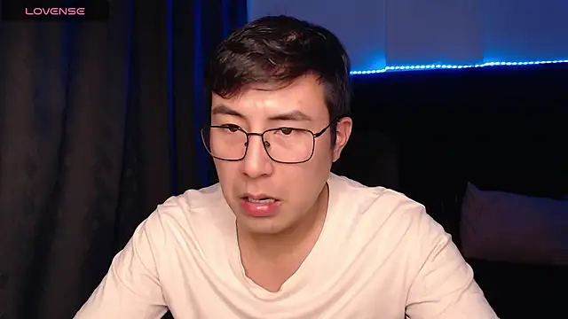 andrewmhilton  online show from 03-25-26, 06:02