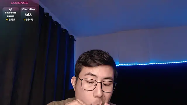 andrewmhilton  online show from 04-24-26, 05:42