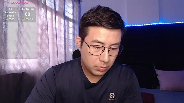 andrewmhilton  online show from 02-28-26, 02:50