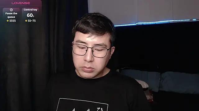 andrewmhilton  online show from 02-06-26, 05:47