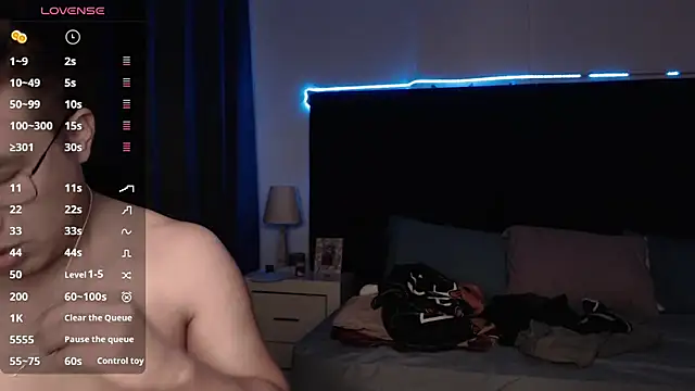 andrewmhilton  online show from 10-19-25, 05:32