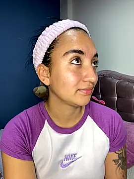 Snapshot of _Tammyy chatting on 10-09-25, 11:22 Tammyy online show from 10-09-25, 11:22