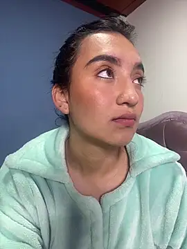 Snapshot of _Tammyy chatting on 10-08-25, 11:01 Tammyy online show from 10-08-25, 11:01