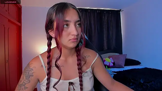 Snapshot of _Tammyy chatting on 12-11-24, 07:14 Tammyy online show from 12-11-24, 07:14