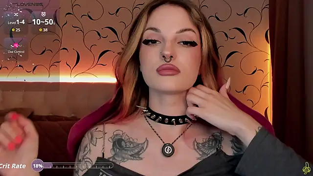 Snapshot of BratzieDarsie chatting on 10-01-25, 09:47 BratzieDarsie online show from 10-01-25, 09:47