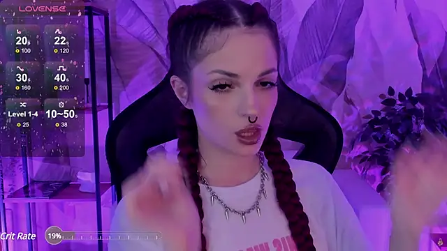 Snapshot of BratzieDarsie chatting on 03-01-25, 11:39 BratzieDarsie online show from 03-01-25, 11:39