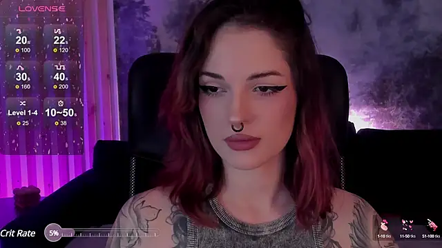 Snapshot of BratzieDarsie chatting on 02-18-25, 11:33 BratzieDarsie online show from 02-18-25, 11:33