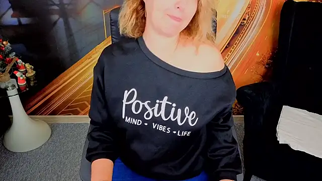 EmmaxPark online show from 12-15-25, 07:03