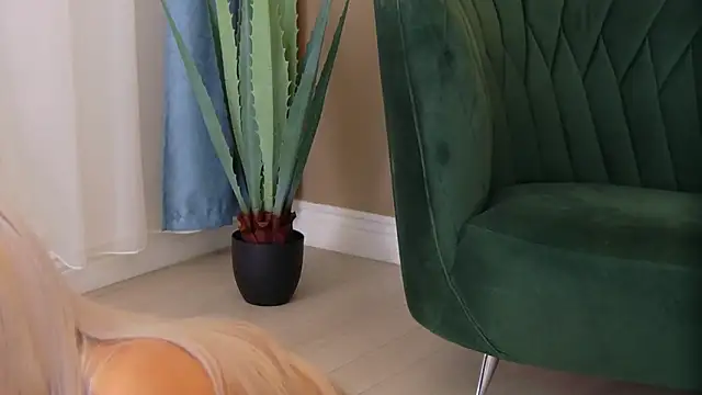 Snapshot of Bailey_Rush chatting on 11-23-25, 05:12 Bailey Rush online show from 11-23-25, 05:12